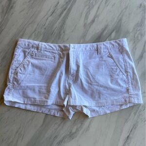 Express White cotton shorts with 5 pockets. Size 10.